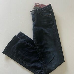 Paige “skyline” straight leg dark wash premium denim jeans size 26